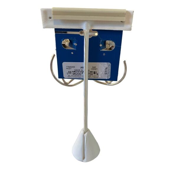 Lucky Brand Heart in Hoop Earrings in Matte Hammered Silver Tone. - Picture 5 of 6